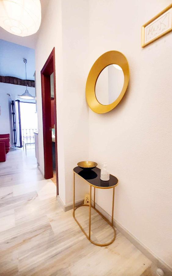 Lovely Center Apartments - Sunny Balcony Alfalfa セビリア エクステリア 写真