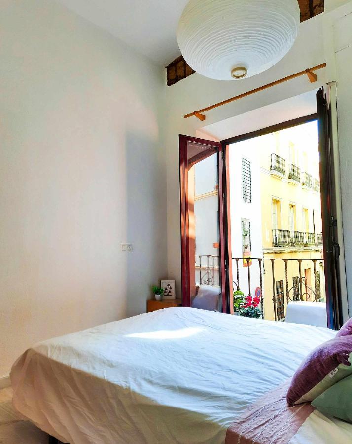 Lovely Center Apartments - Sunny Balcony Alfalfa セビリア エクステリア 写真